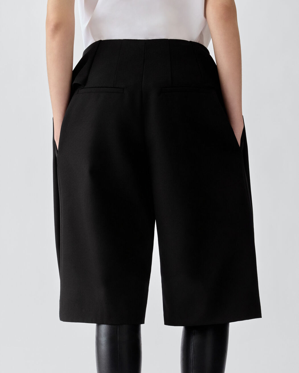 The Cubisto short jacquemus the cubisto short