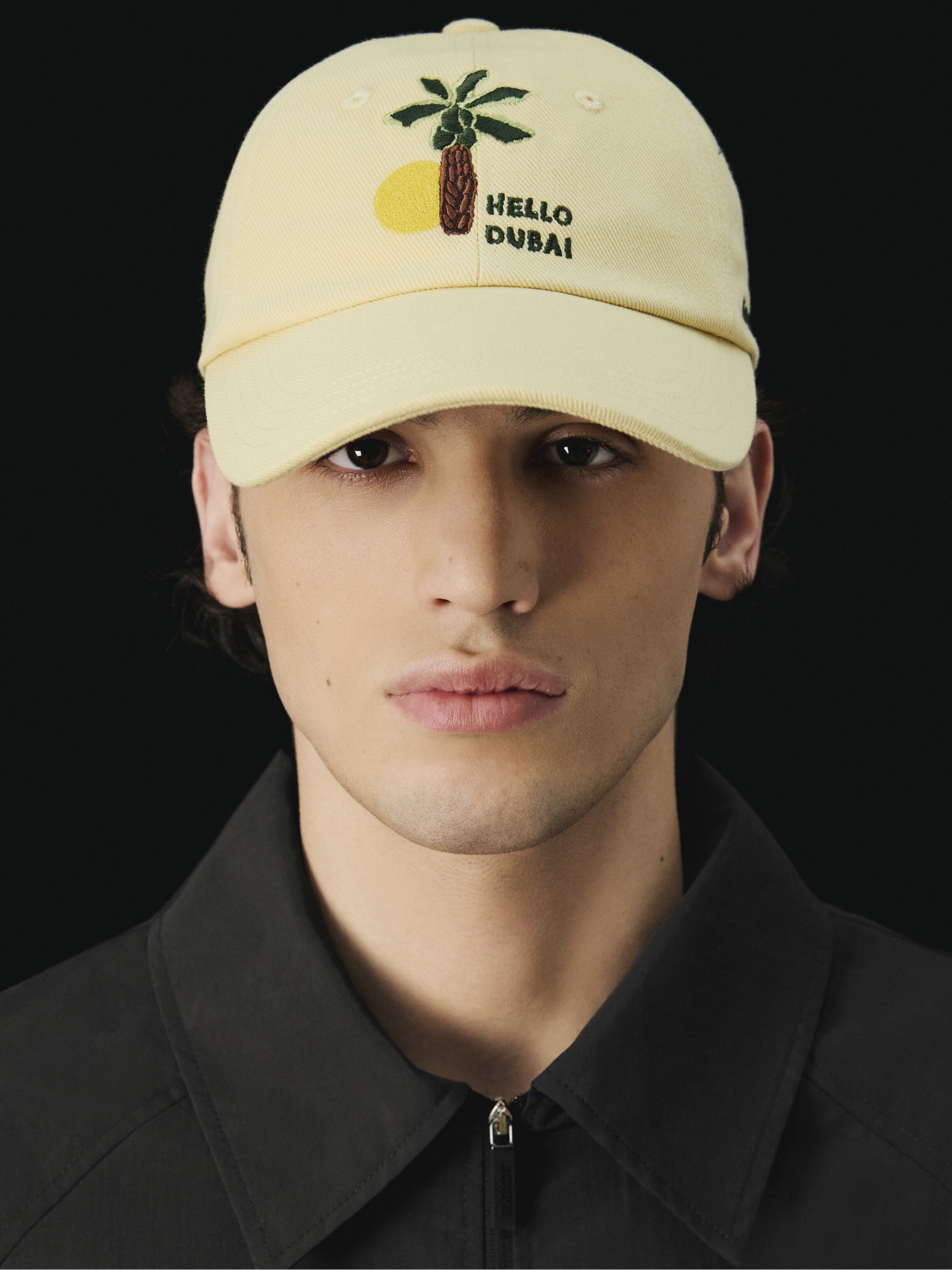 The Hello Dubai baseball cap, Dubai Palm Yellow | JACQUEMUS UAE