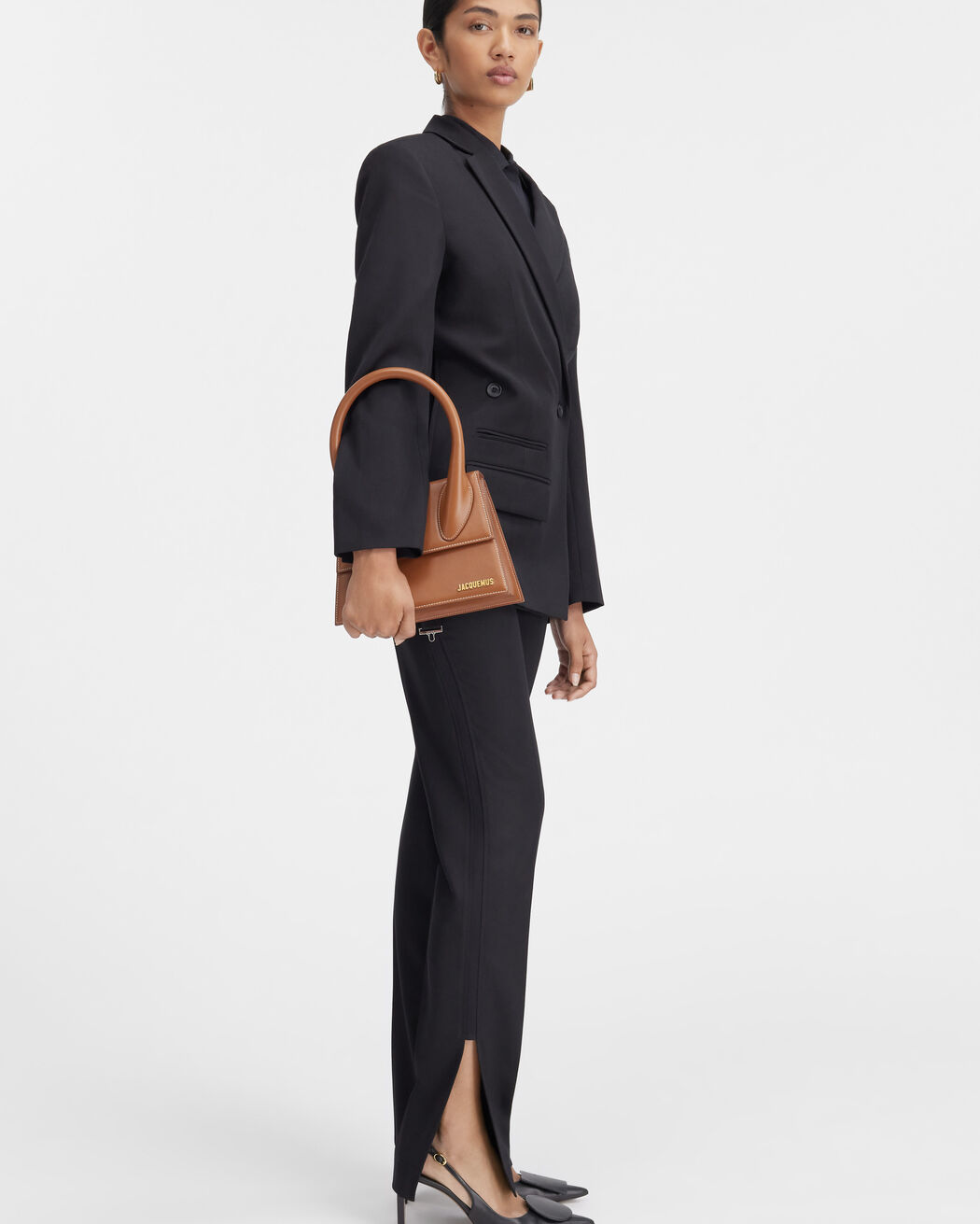 حقيبة Le Grand Chiquito jacquemus حقيبة le grand chiquito