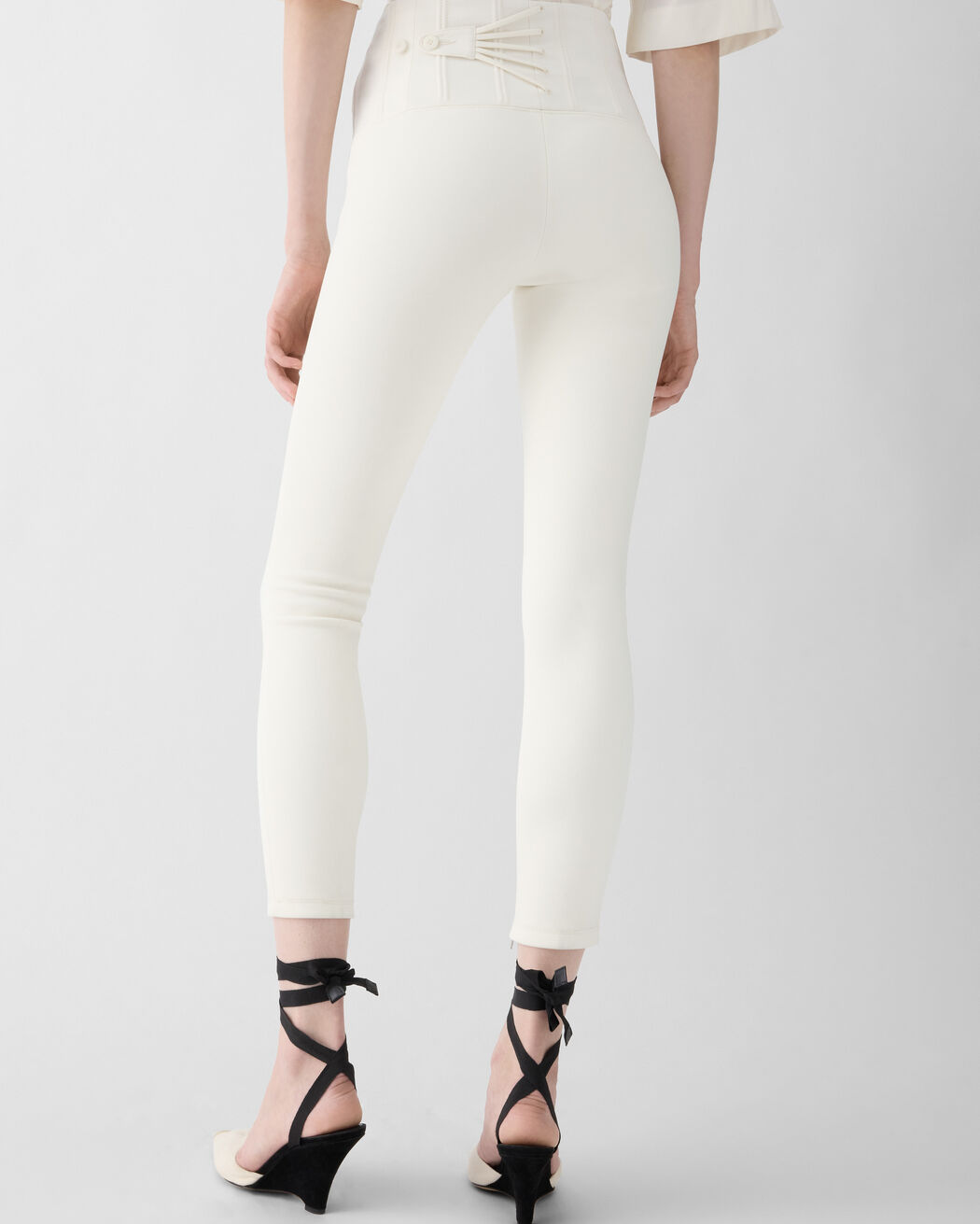 Le Pantalon Arlesien jacquemus le pantalon arlesien