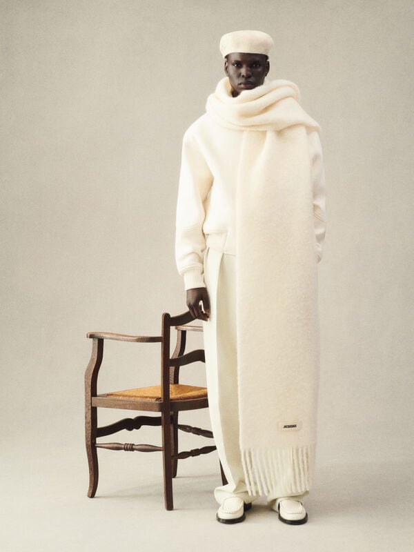 The Carro scarf jacquemus the carro scarf