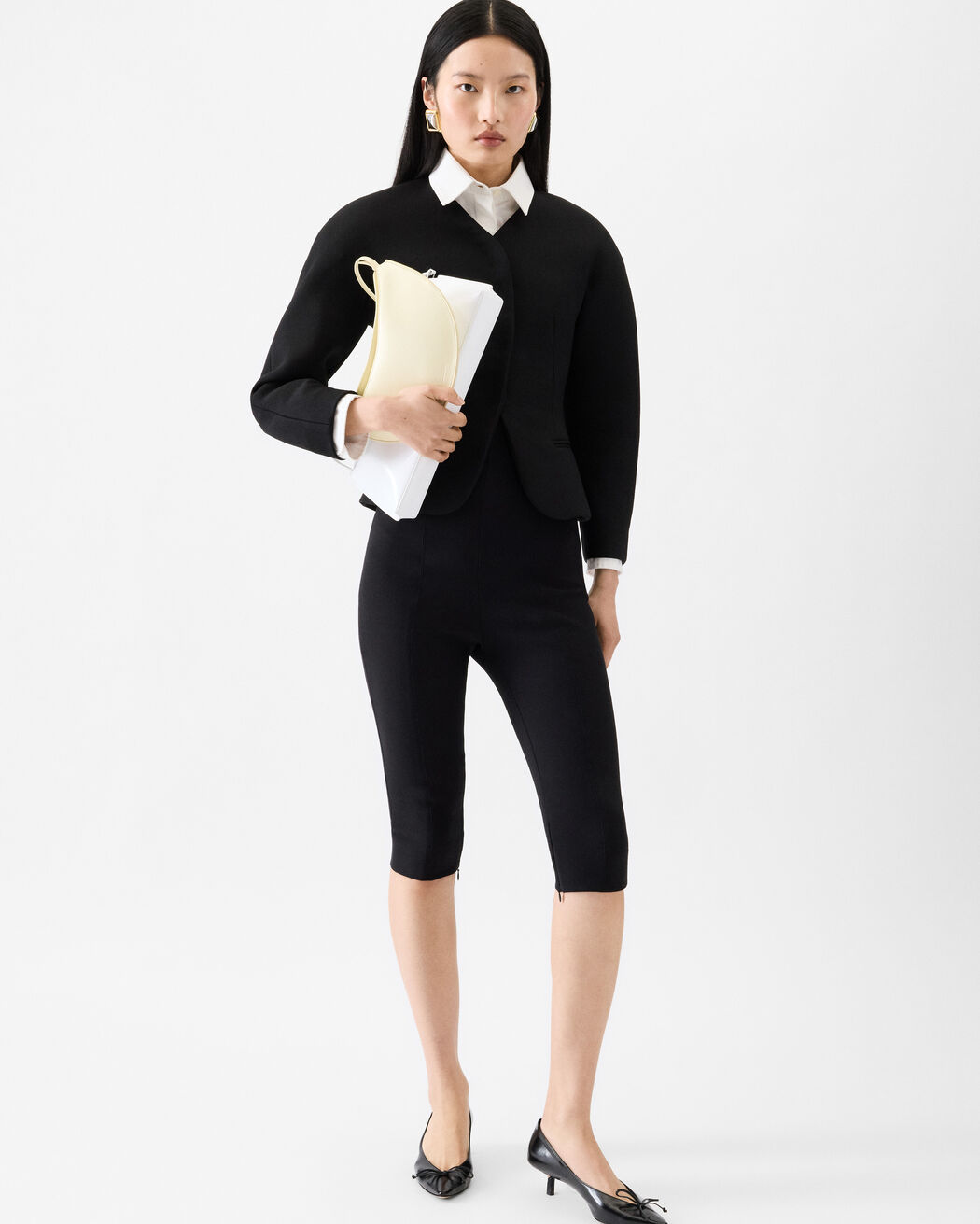 The mini Ovalo jacket jacquemus the mini ovalo jacket