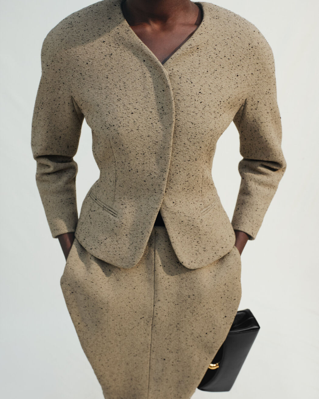 The mini Ovalo jacket jacquemus the mini ovalo jacket