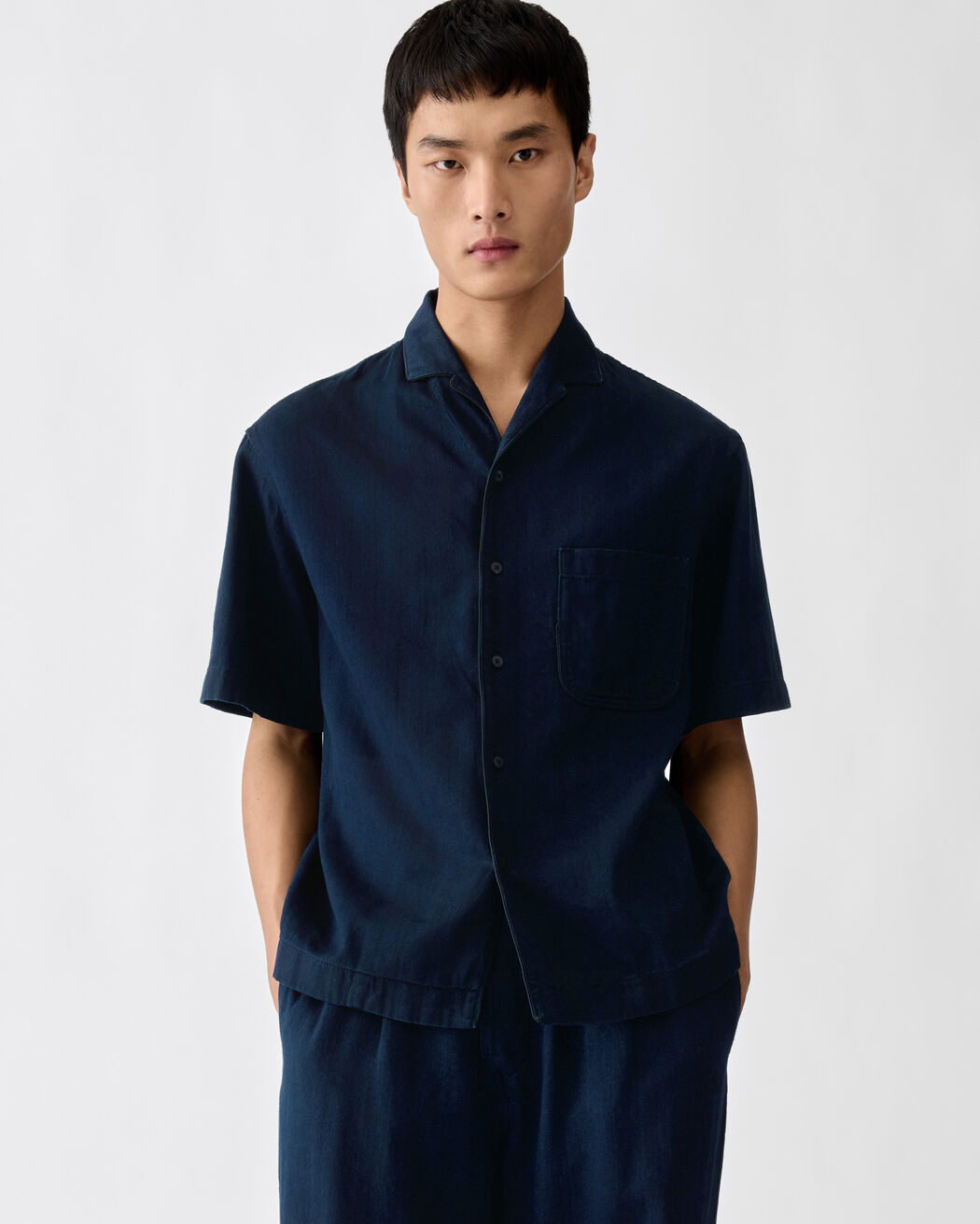 The Pyjama denim shirt jacquemus the pyjama denim shirt
