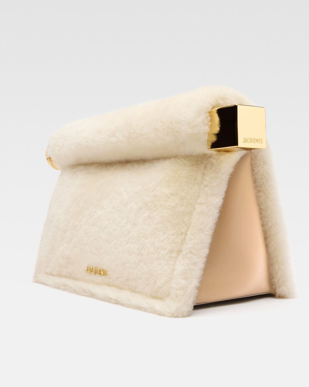 The Rond Carré clutch jacquemus the rond carr clutch