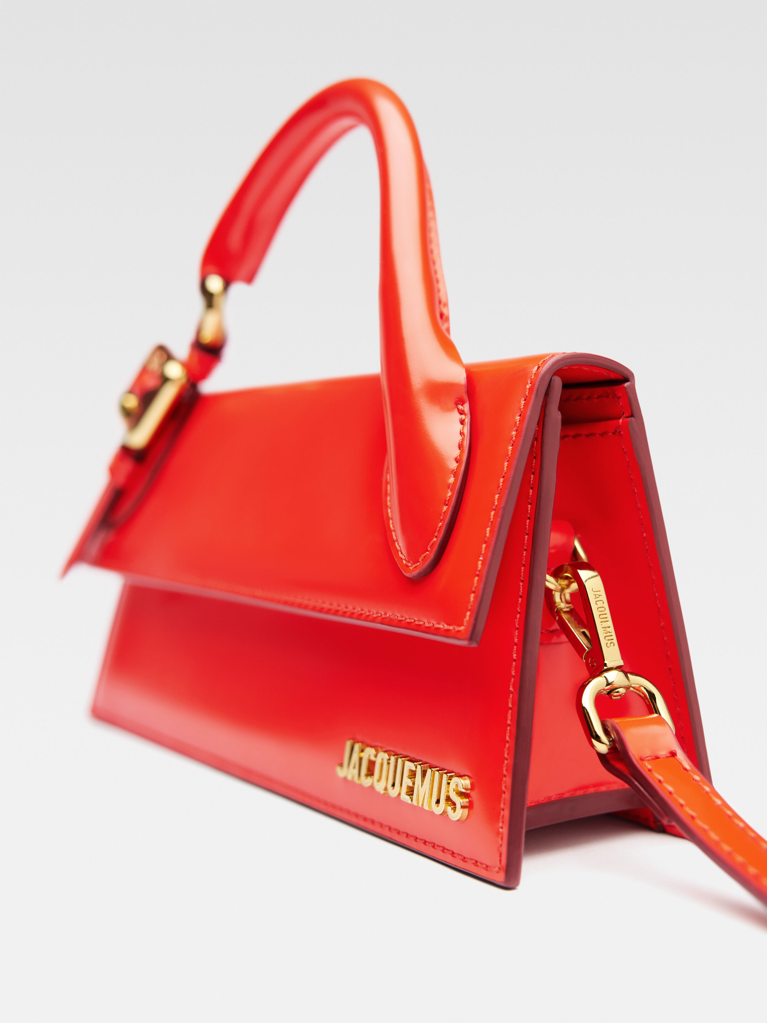 The long Chiquito with buckle Shoulder bags JACQUEMUS UAE Official Website