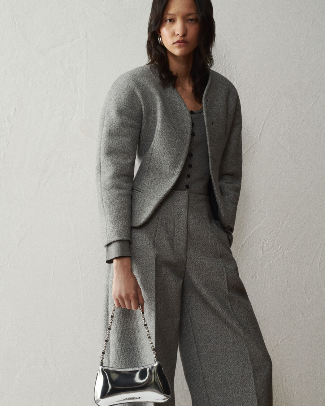 The Small Bisou Chaine jacquemus the small bisou chaine