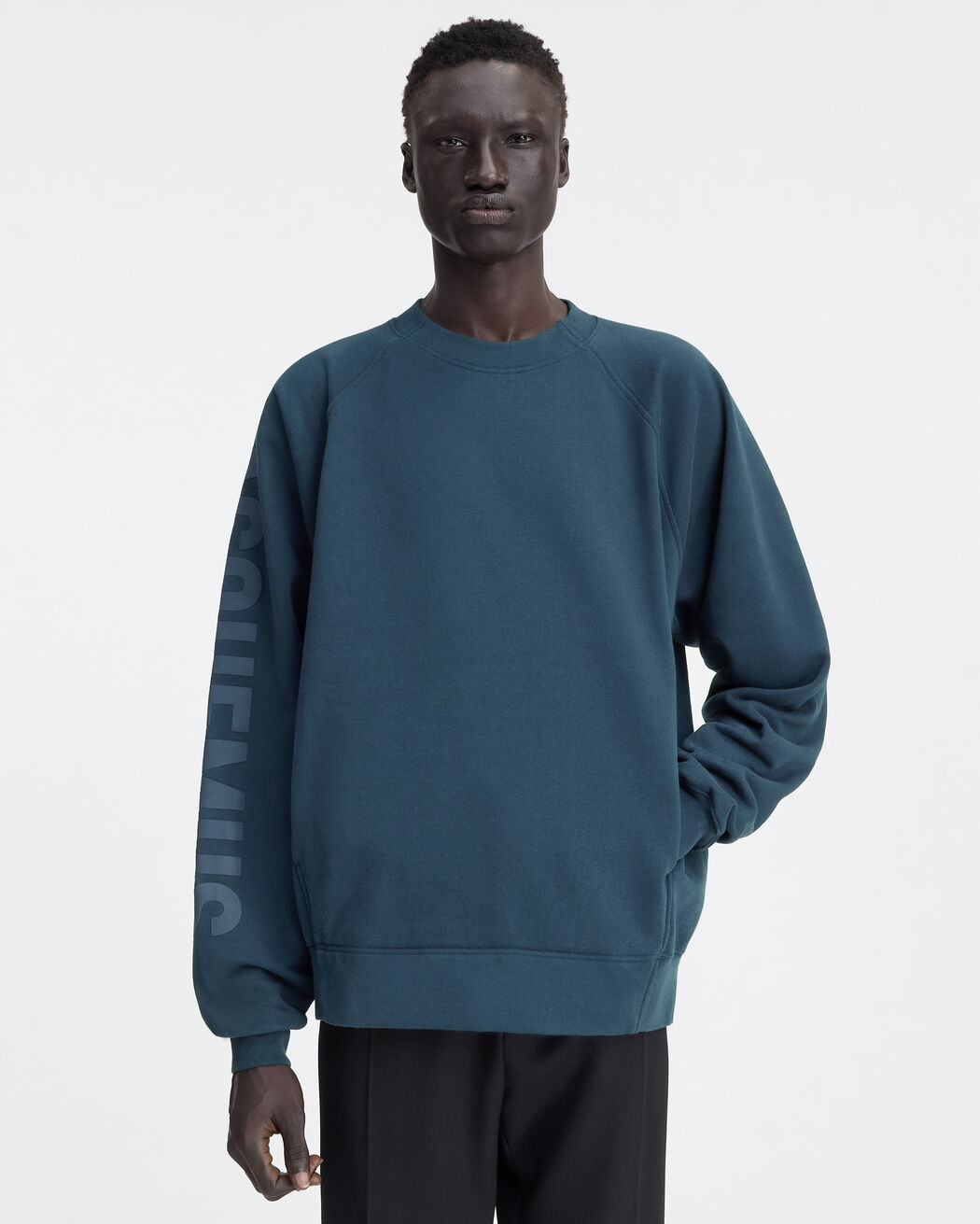 سويت شيرت Le Sweatshirt Typo jacquemus سويت شيرت le sweatshirt typo