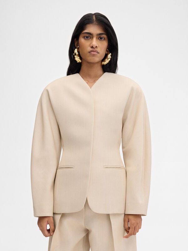 The Ovalo jacket jacquemus the ovalo jacket
