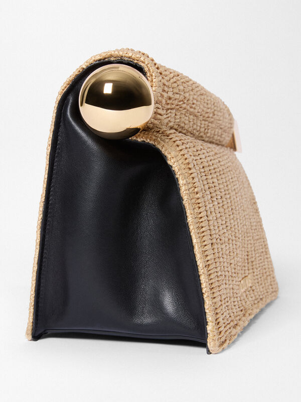 The Rond Carré clutch jacquemus the rond carr clutch