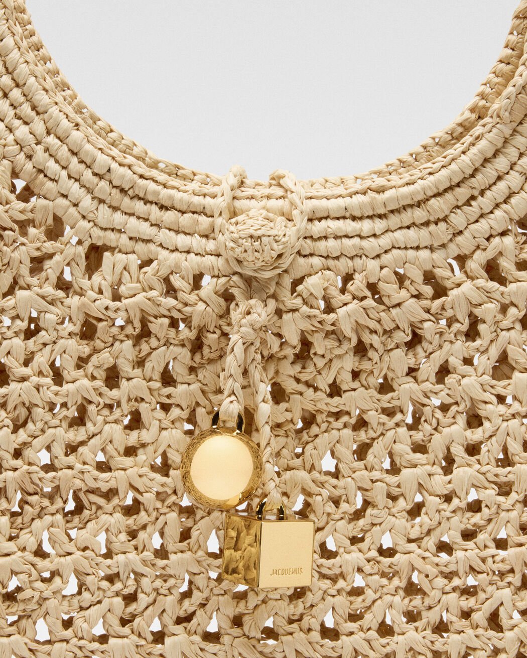 The Spiaggia round bag jacquemus the spiaggia round bag