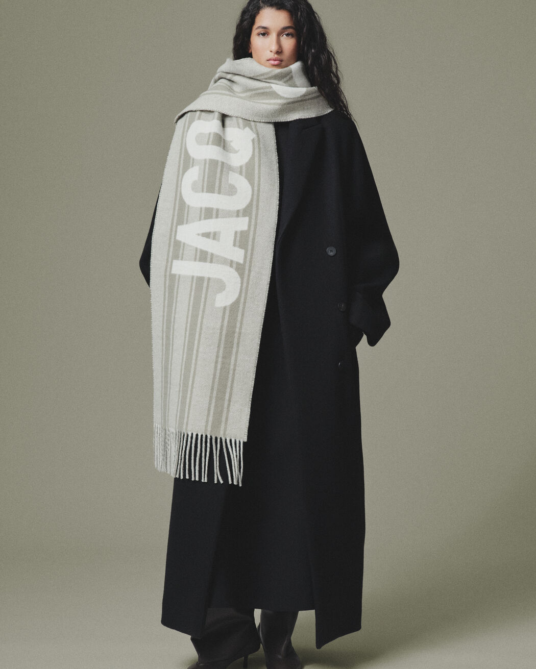 L Echarpe Jacquemus l echarpe jacquemus