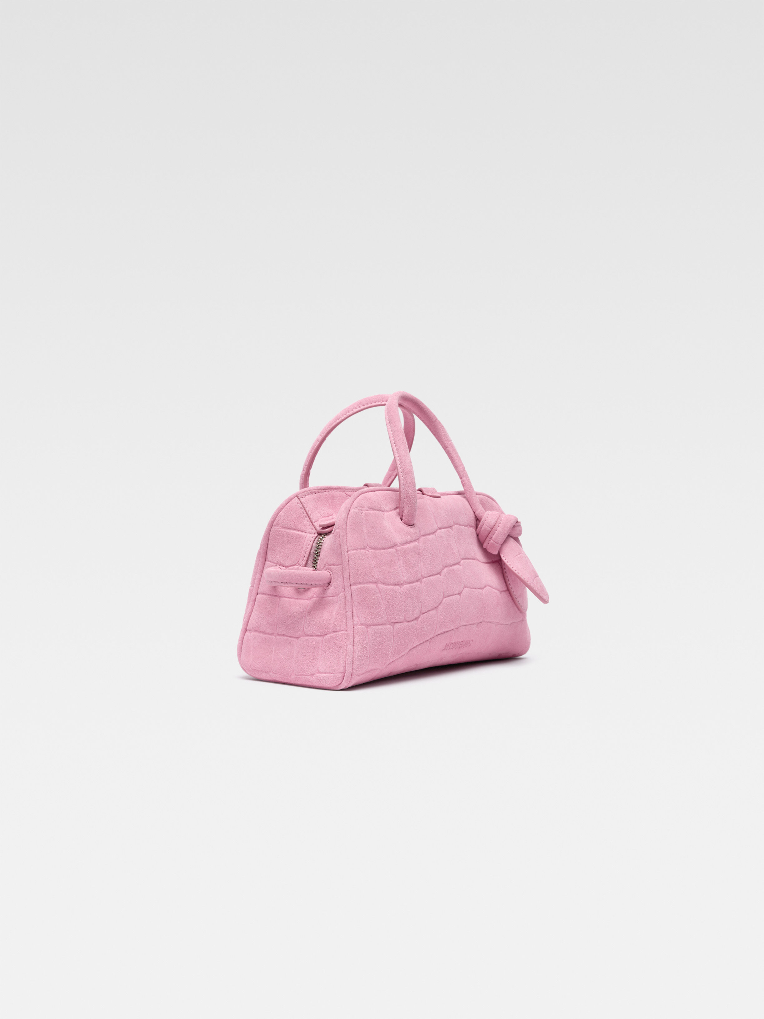 The small Turismo, Pink | JACQUEMUS UAE The small Turismo, Pink | JACQUEMUS UAE