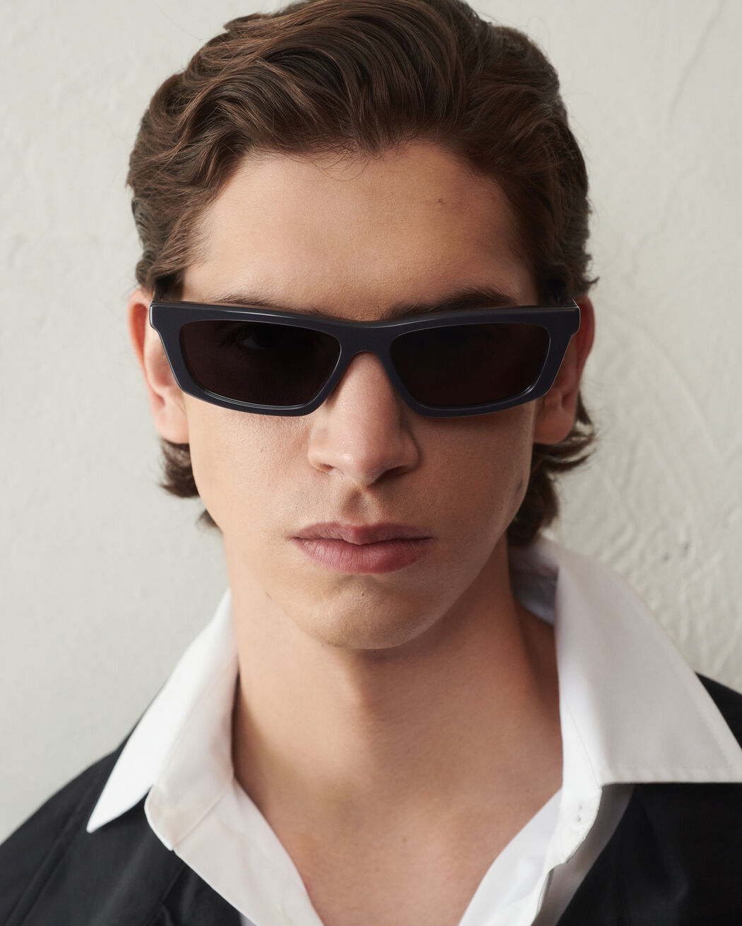 The Trapezi sunglasses
jacquemus the trapezi sunglasses