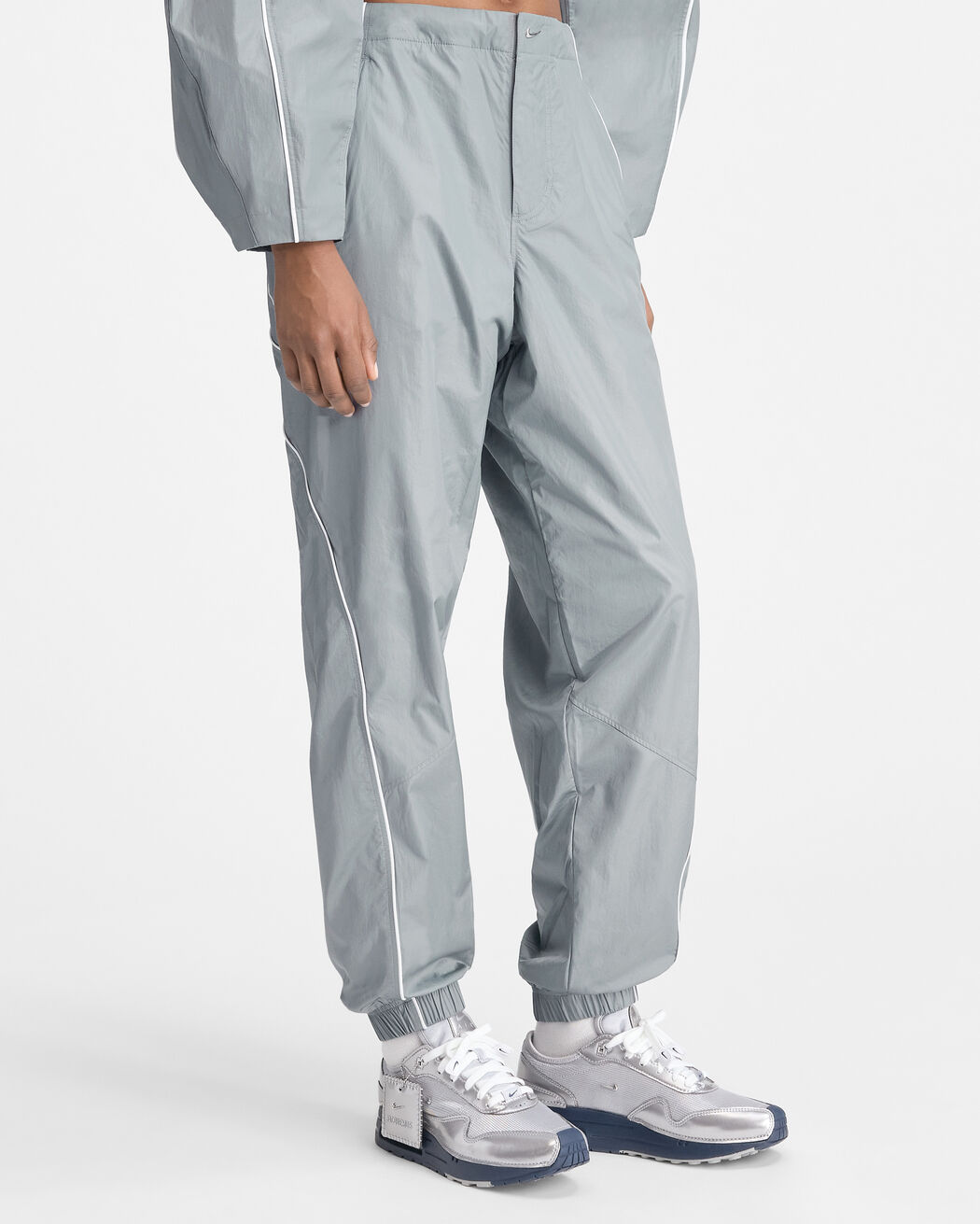 The JACQUEMUS+NIKE track pants the jacquemus nike track pants