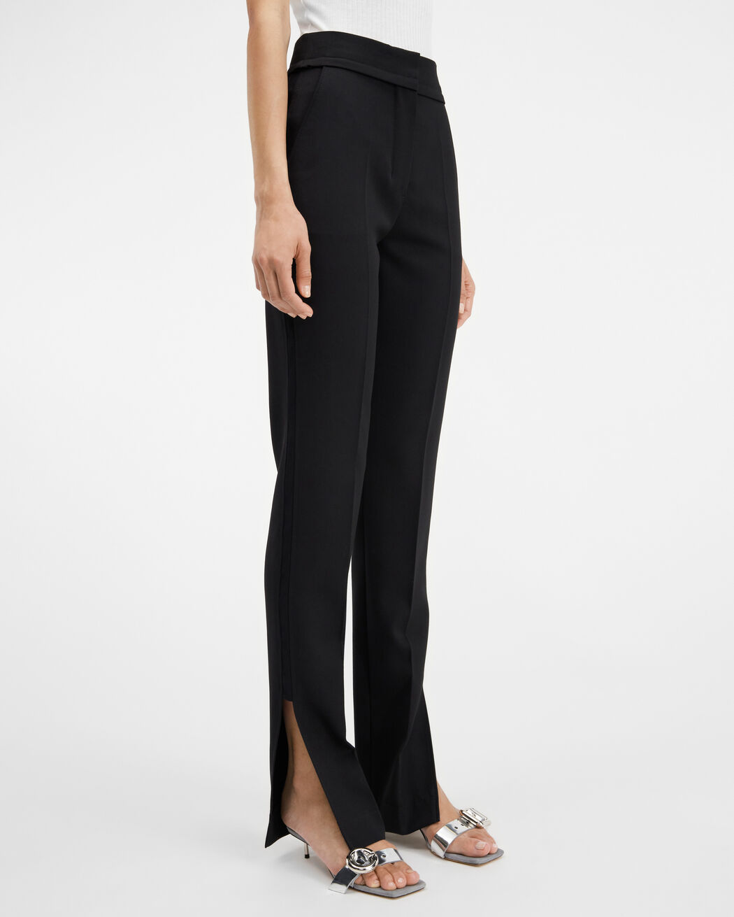 بنطال Le Pantalon Tibau jacquemus بنطال le pantalon tibau