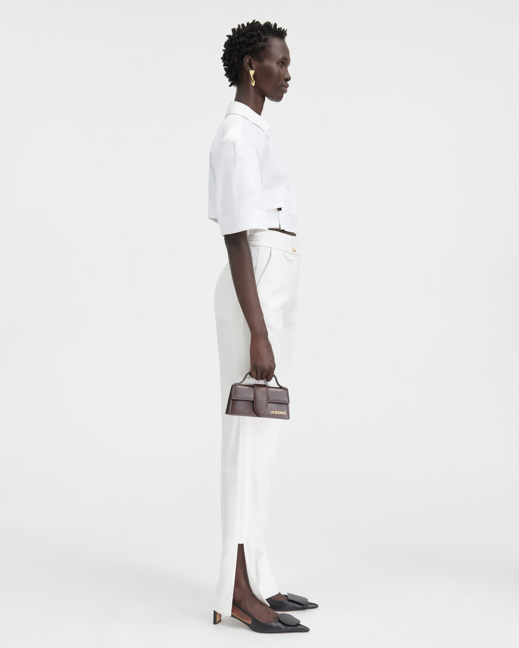 The Bari cropped shirt jacquemus the bari cropped shirt