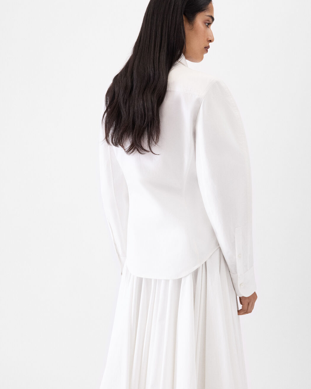 The Ovalo shirt jacquemus the ovalo shirt