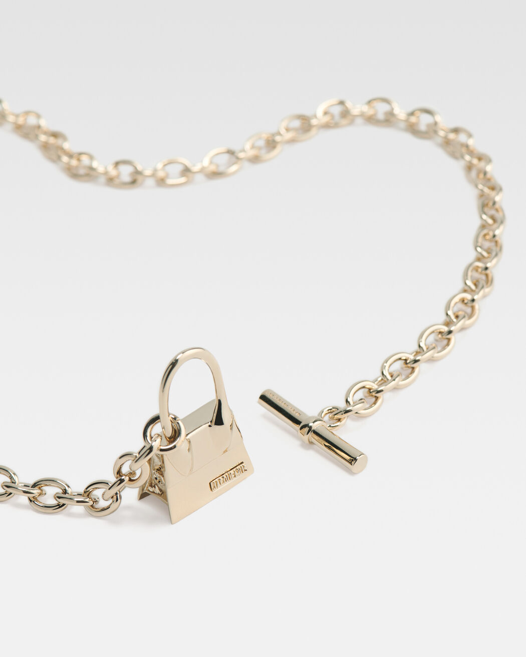 قلادة Le Collier Chiquito Barre jacquemus قلادة le collier chiquito barre