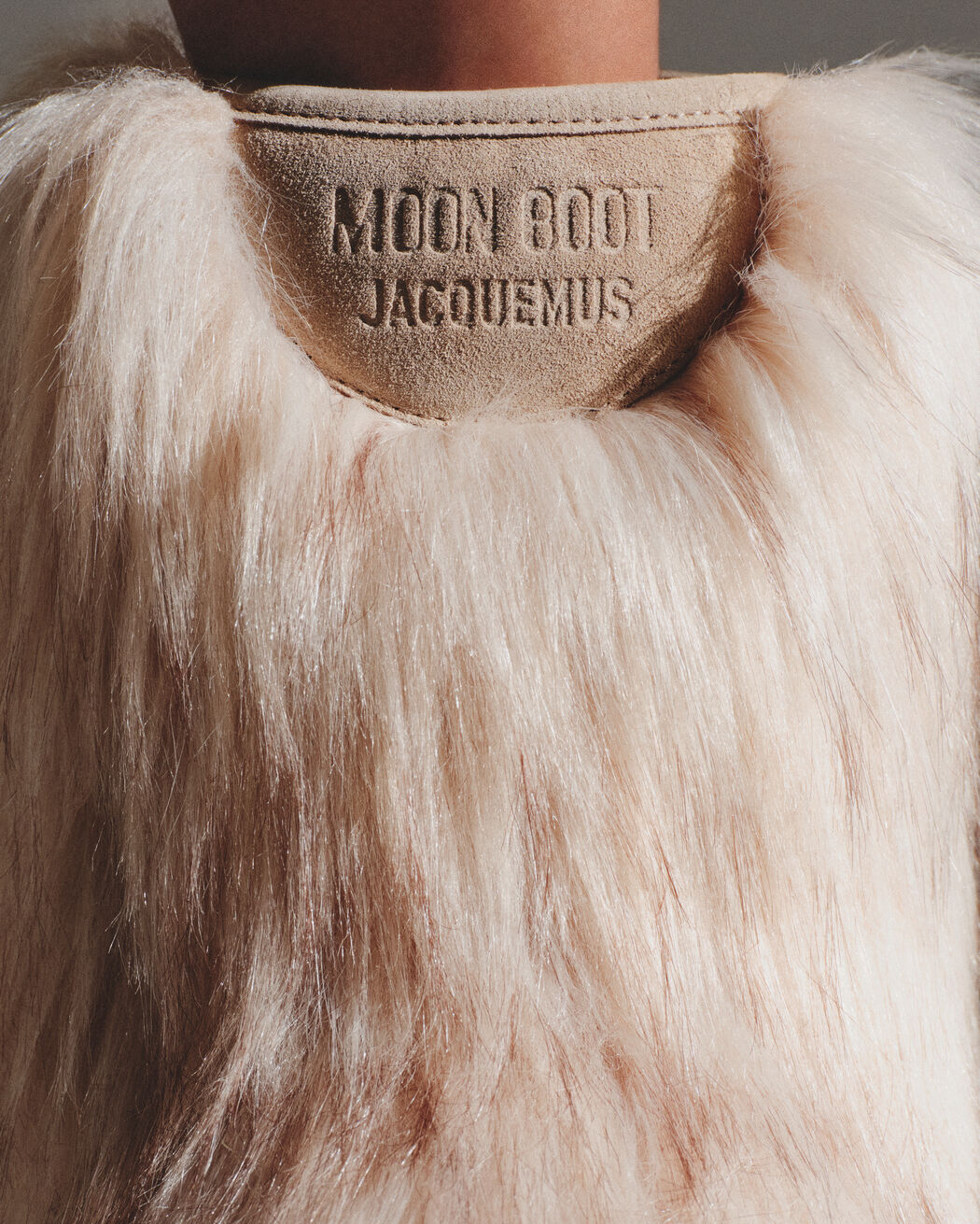 The Jacquemus Yeti Mid Moon Boot the jacquemus yeti mid moon boot