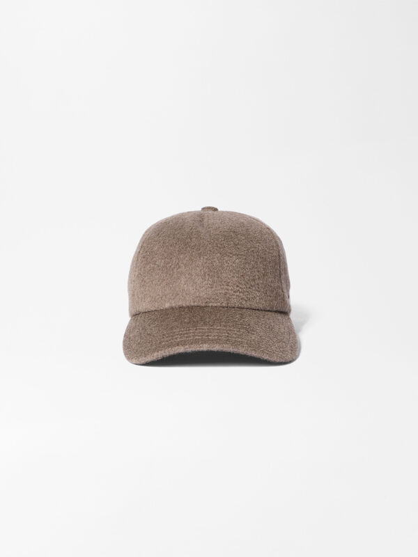 The Cavallo cap jacquemus the cavallo cap