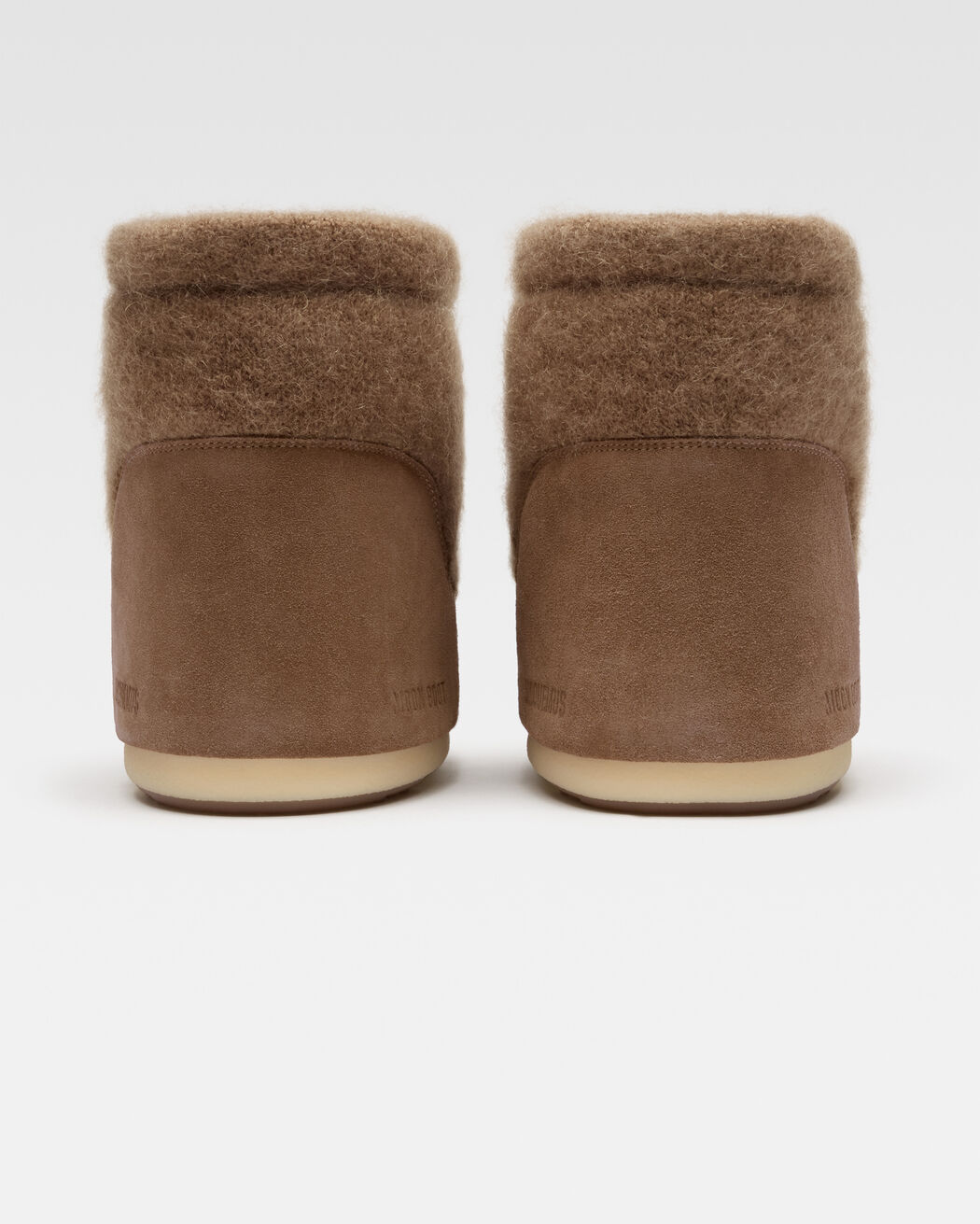 The Jacquemus Mohair Moon Boot the jacquemus mohair moon boot