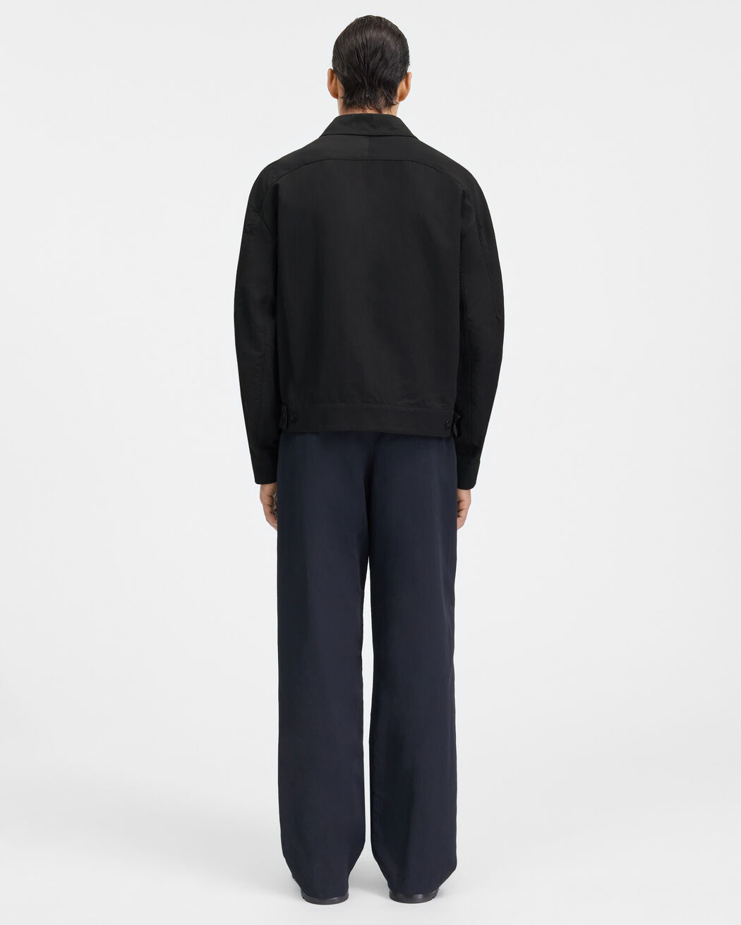 جاكيت Le Blouson Linu jacquemus جاكيت le blouson linu