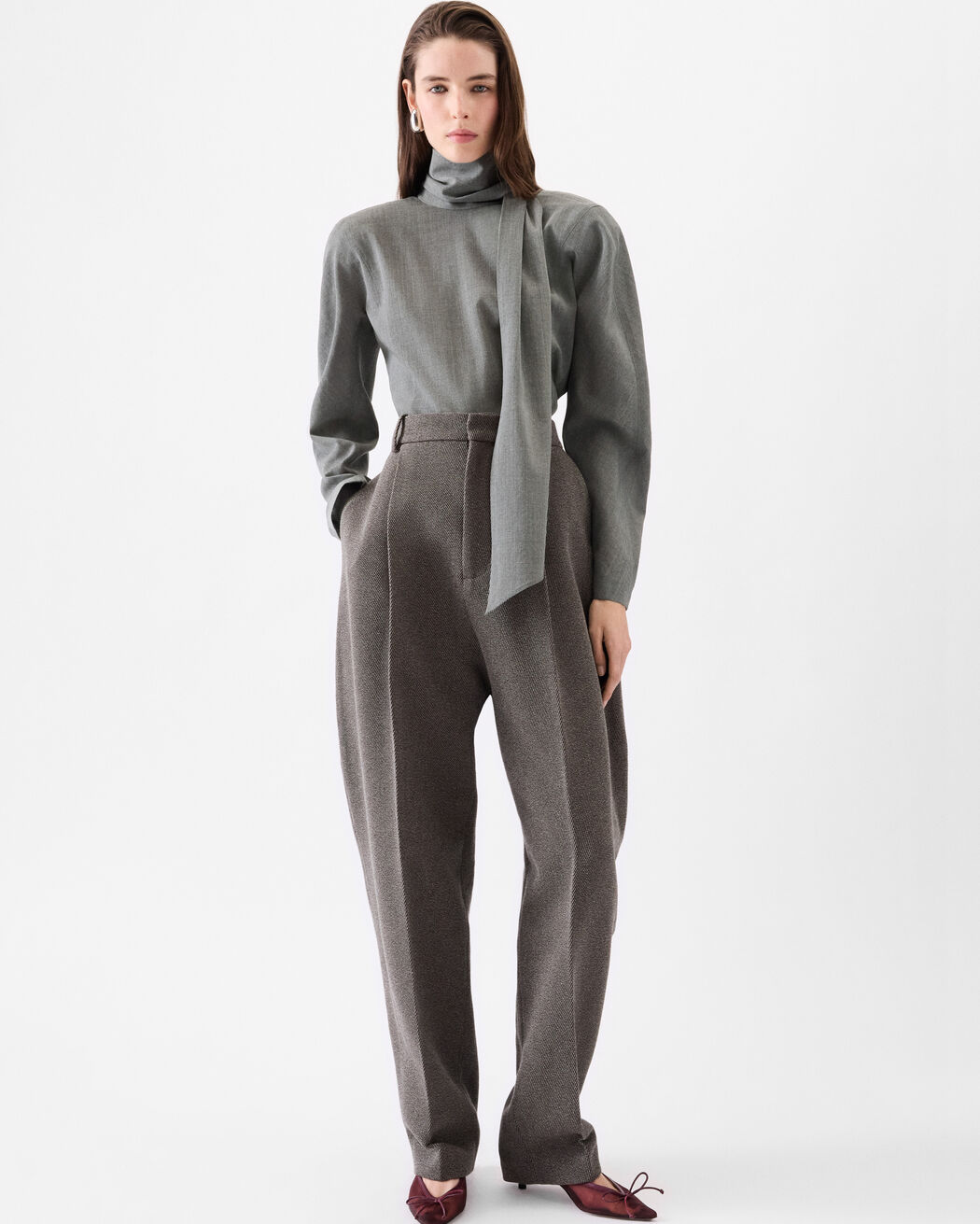 The Chale blouse jacquemus the chale blouse