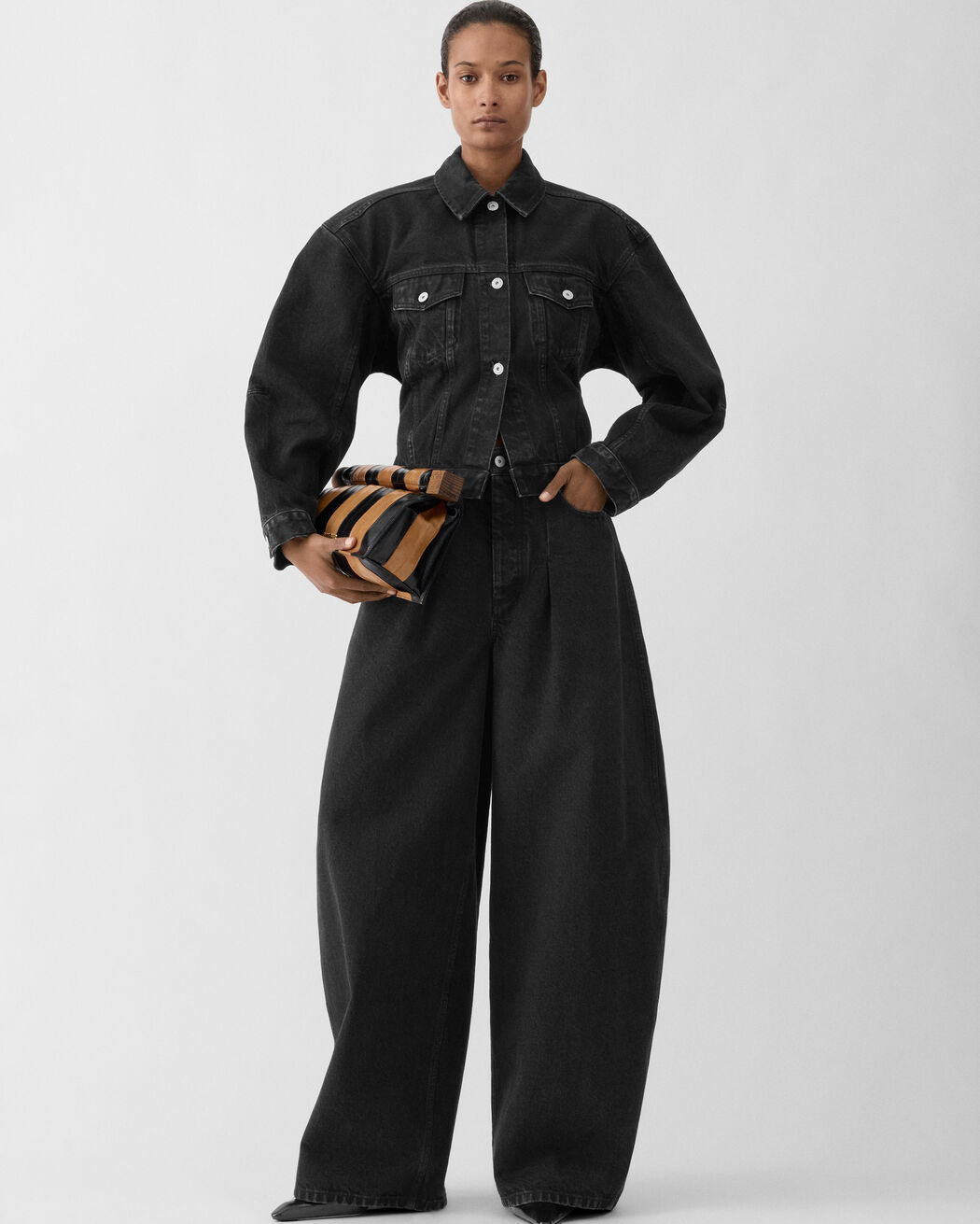 The denim de-Nîmes jacket jacquemus the denim de n mes jacket