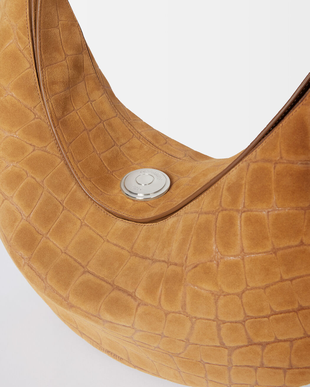 The Ovalo bag jacquemus the ovalo bag