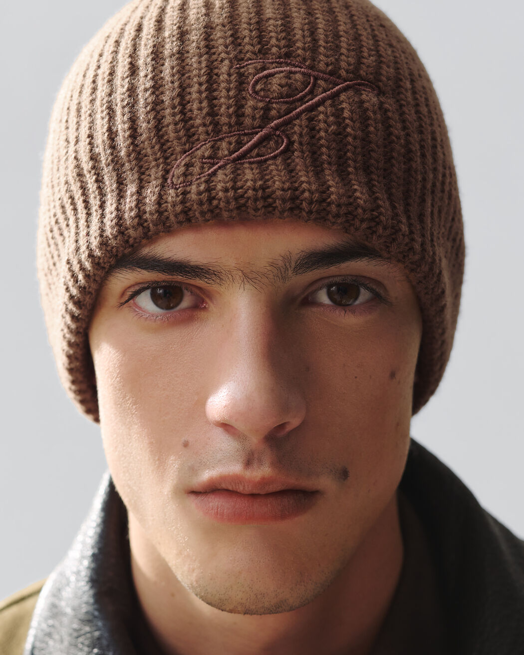 The Espiral beanie jacquemus the espiral beanie
