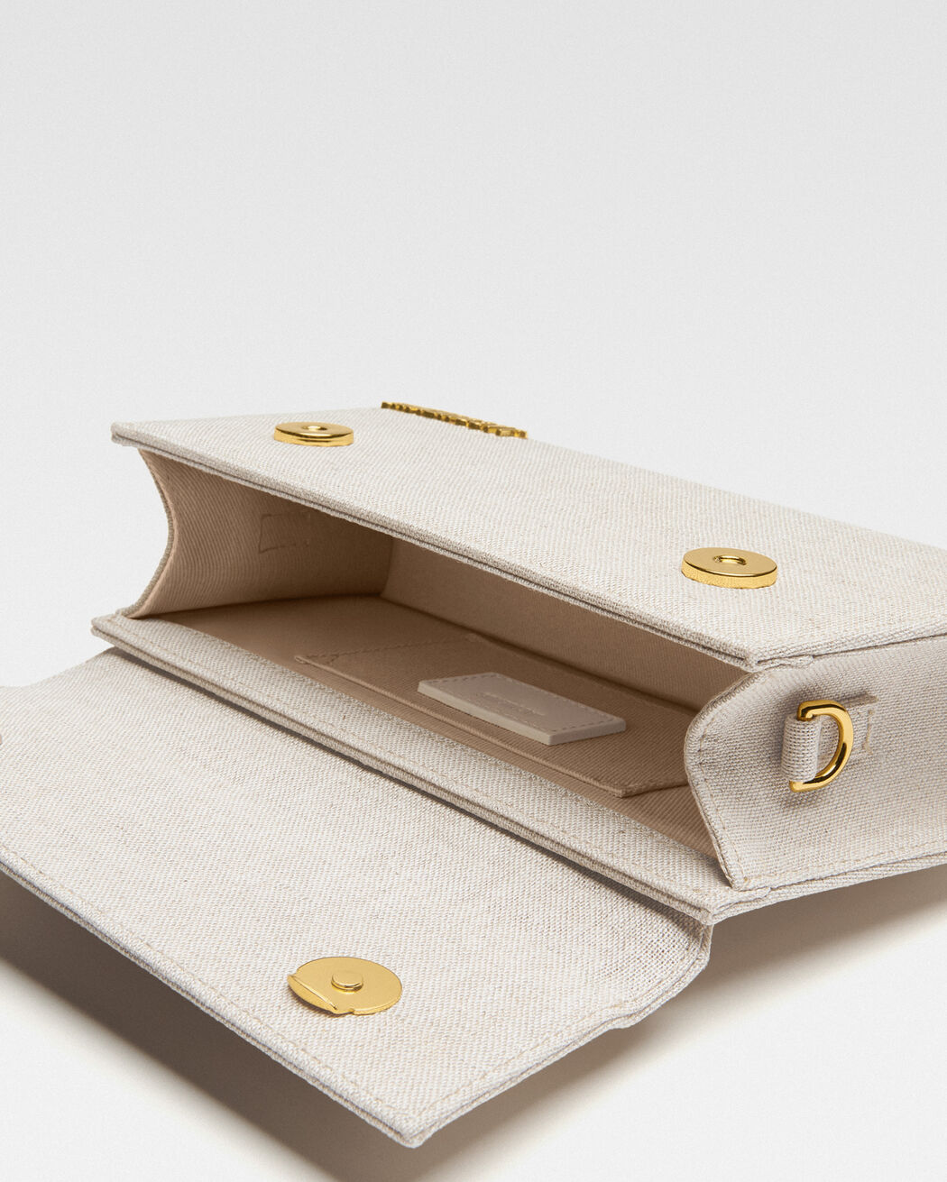 حقيبة The long Chiquito jacquemus حقيبة the long chiquito