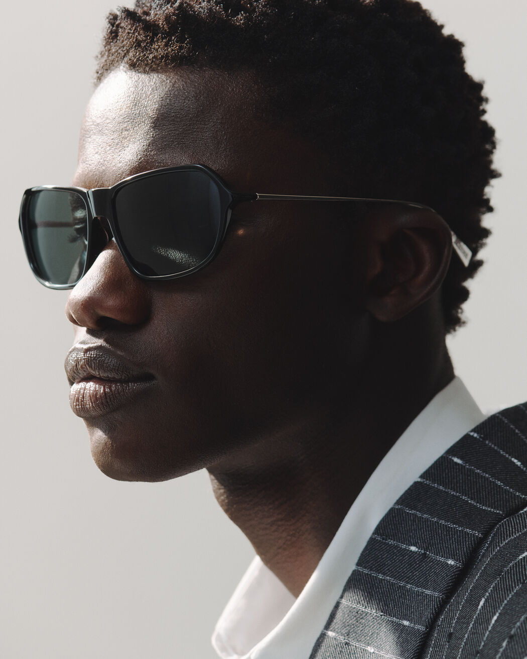 The Mimosa sunglasses
jacquemus the mimosa sunglasses