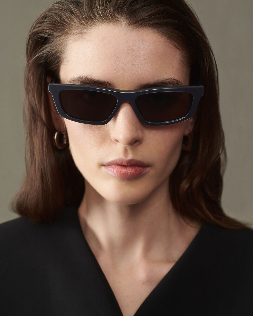 The Trapezi sunglasses
jacquemus the trapezi sunglasses
