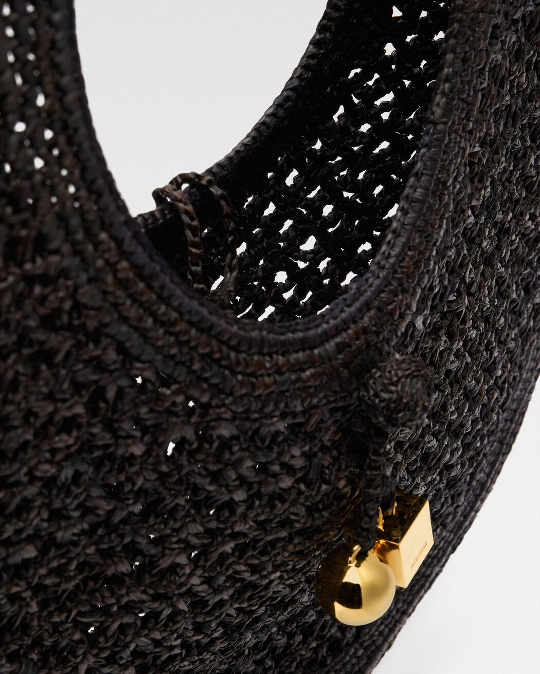 The Spiaggia round bag jacquemus the spiaggia round bag