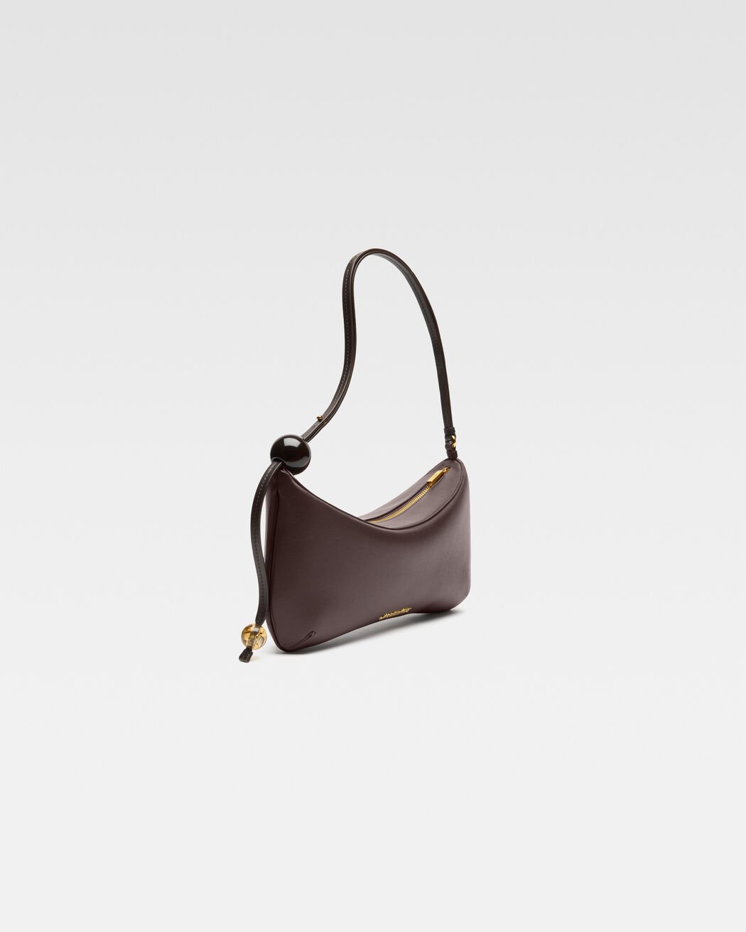 The large Bisou Perle jacquemus the large bisou perle