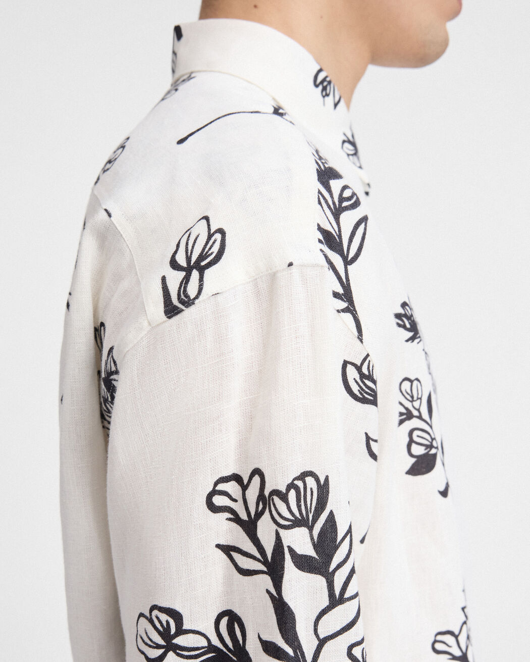 The Simon shirt jacquemus the simon shirt