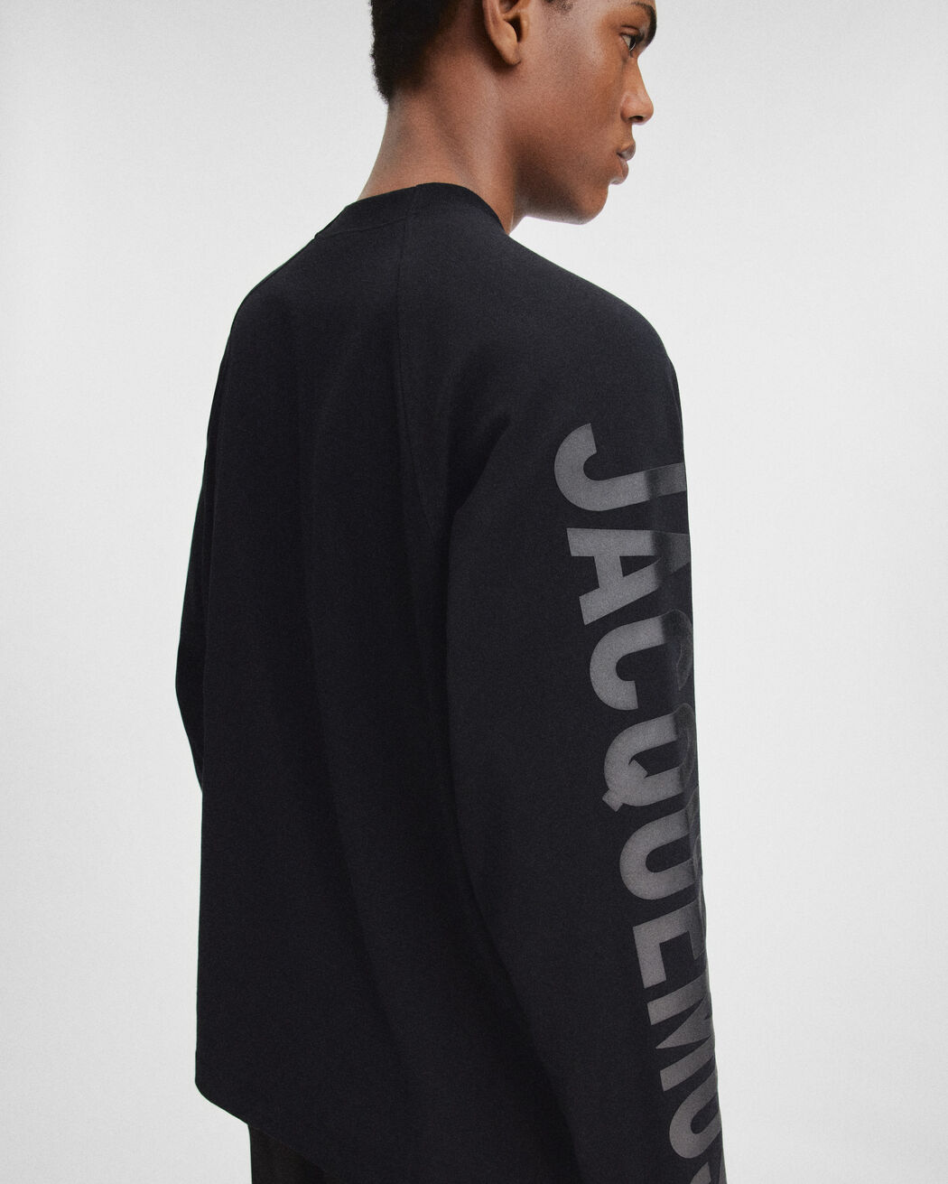 The Typo long-sleeve t-shirt jacquemus the typo long sleeve t shirt