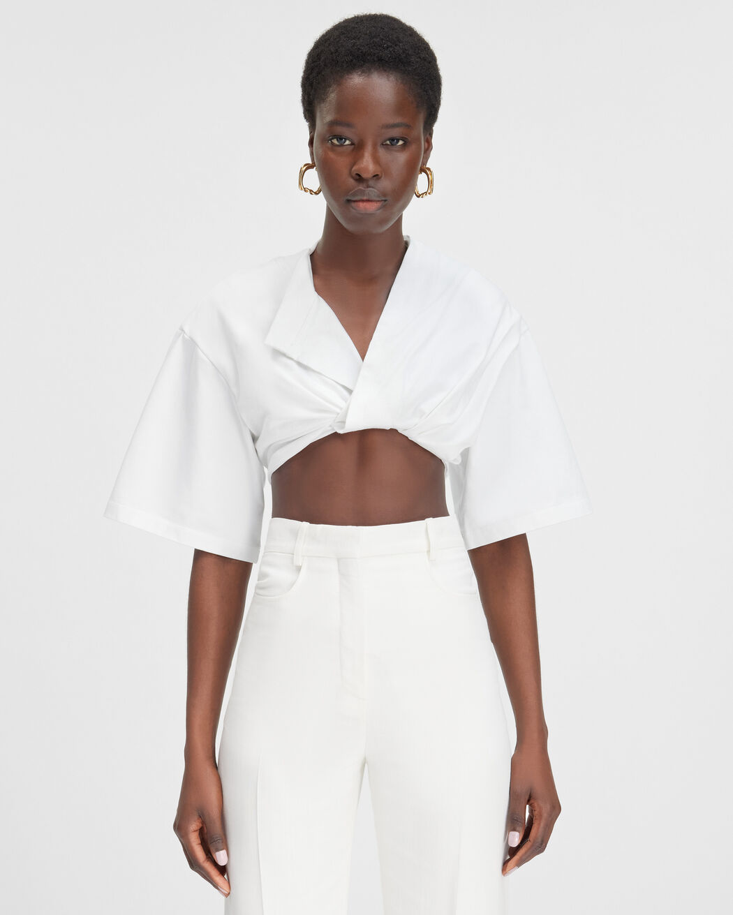 The Bahia cropped t-shirt jacquemus the bahia cropped t shirt
