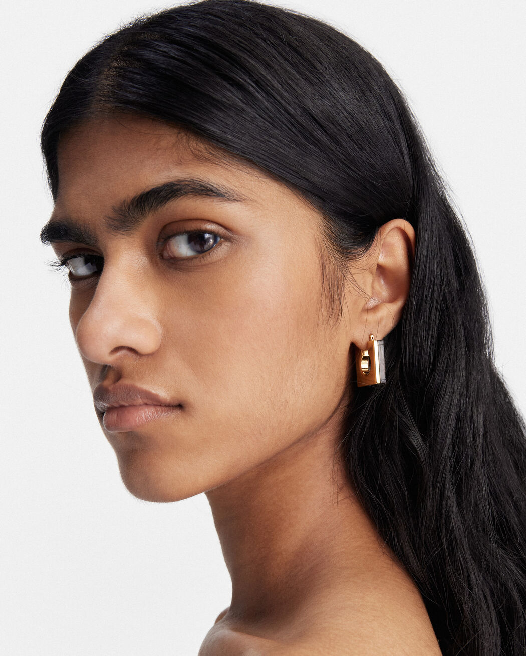 The Rond Carré earrings jacquemus the rond carr earrings