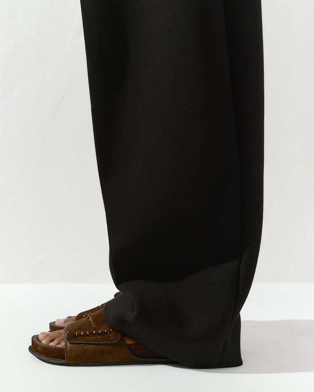 The Mocassin صندل jacquemus the mocassin صندل