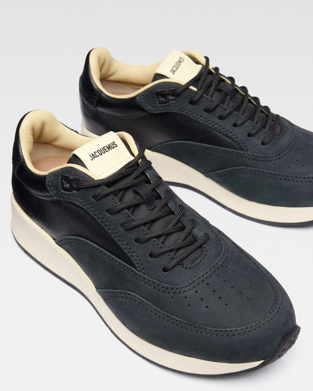 سنيكرز La Daddy jacquemus سنيكرز la daddy