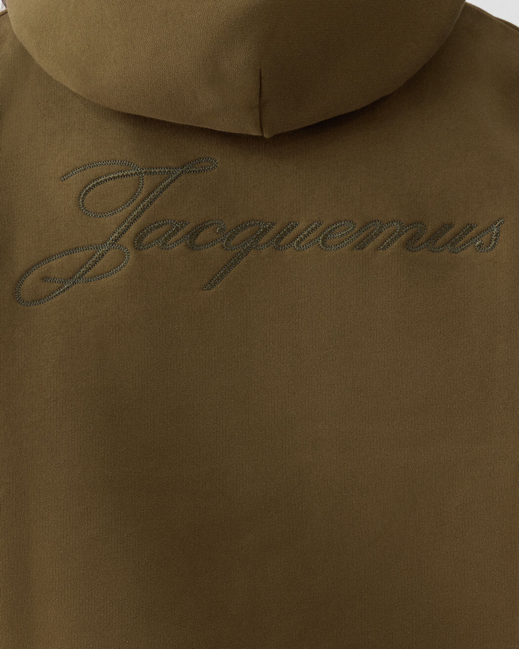 هودي بشعار الماركة jacquemus هودي بشعار الماركة