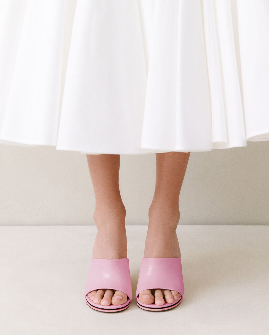 The double حذاء jacquemus the double حذاء