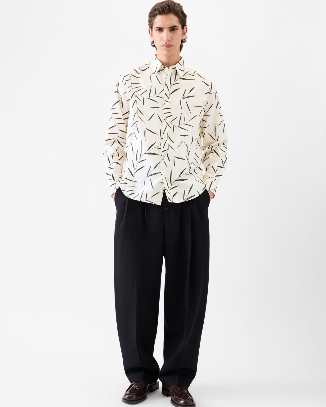 The Simon long-sleeve shirt jacquemus the simon long sleeve shirt