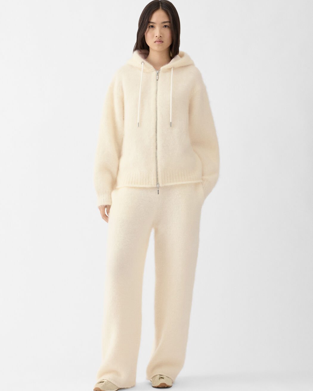 The Nuvola zipped cardigan jacquemus the nuvola zipped cardigan