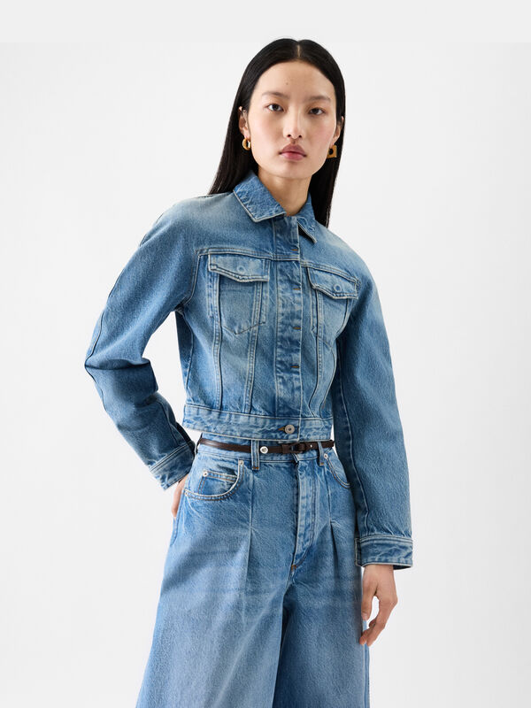 The Ovalo de-Nîmes denim jacket jacquemus the ovalo de n mes denim jacket
