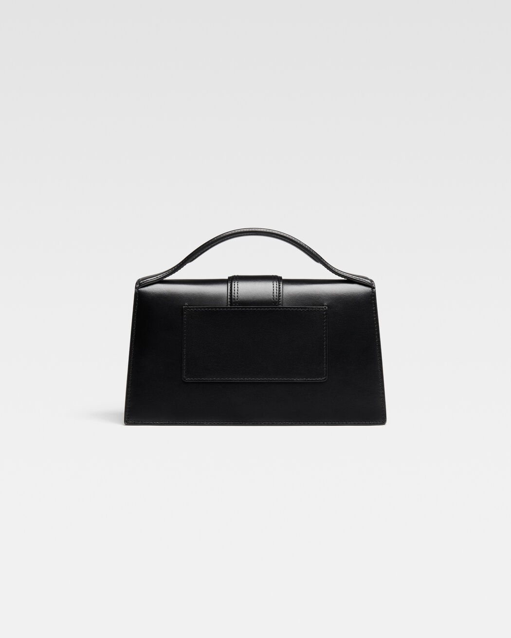 The large Bambino حقيبة jacquemus the large bambino حقيبة