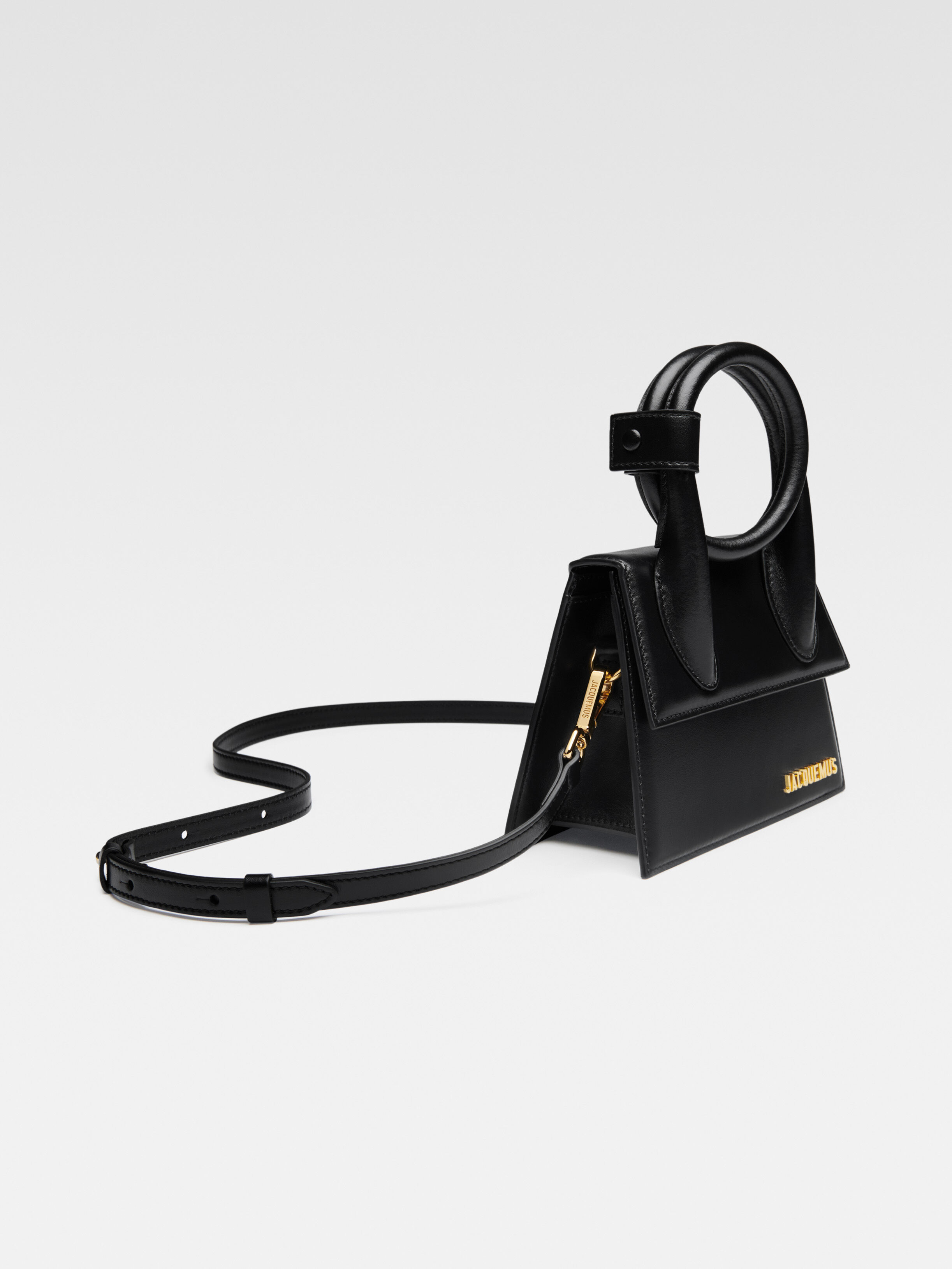 The knot Chiquito Mini bags JACQUEMUS UAE Official Website