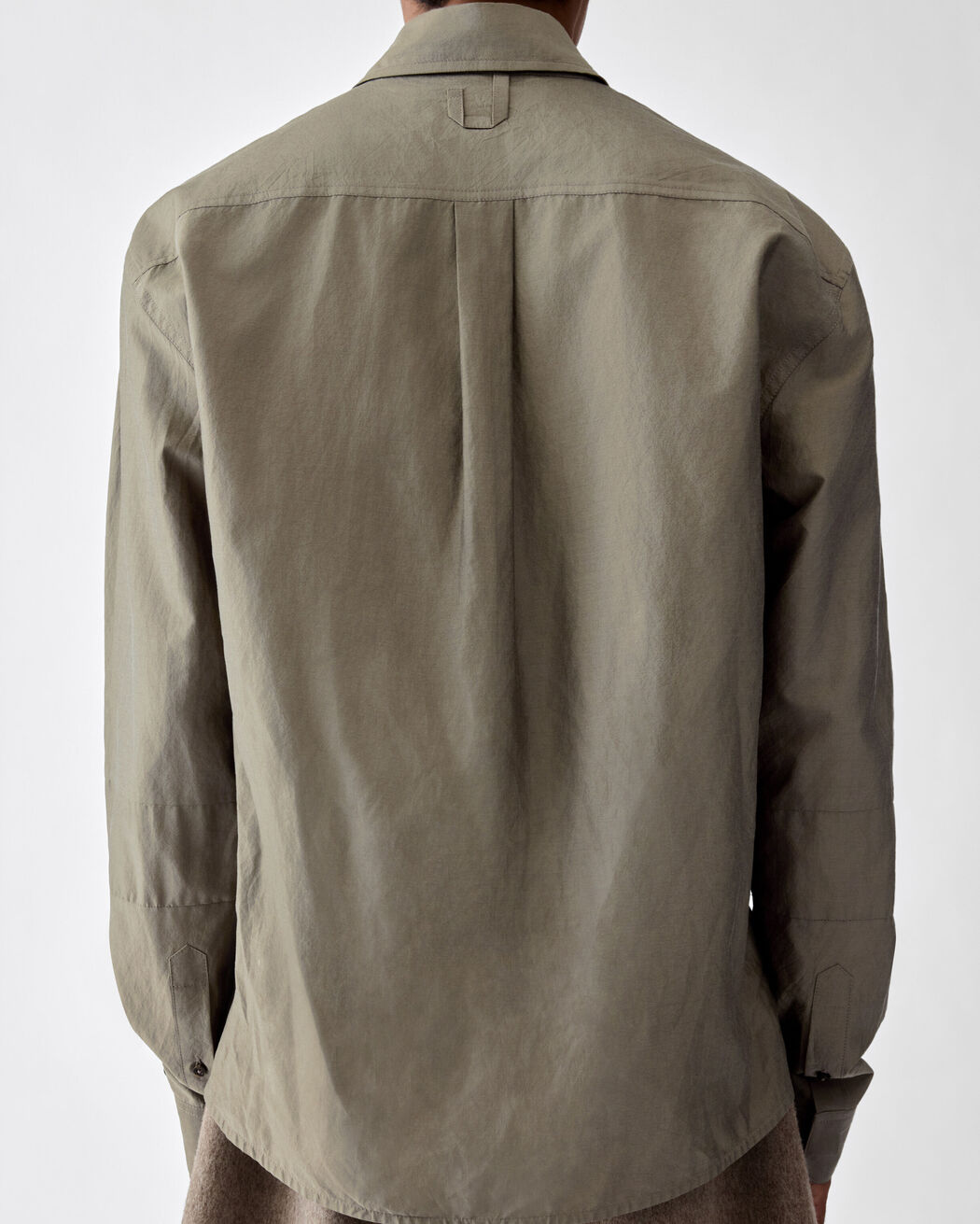 The Simon قميص بأكمام طويلة jacquemus the simon قميص بأكمام طويلة